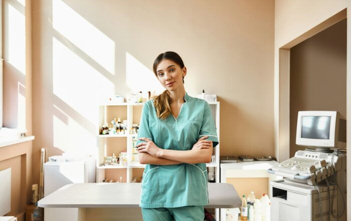 what kind of doctor treats plantar fasciitis