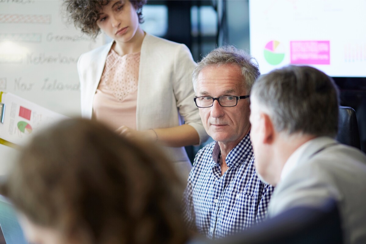 what is a point of service plan