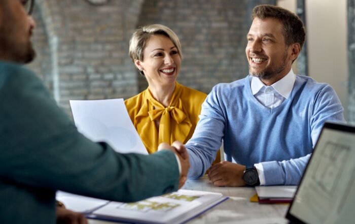 can you change insurance plans mid year