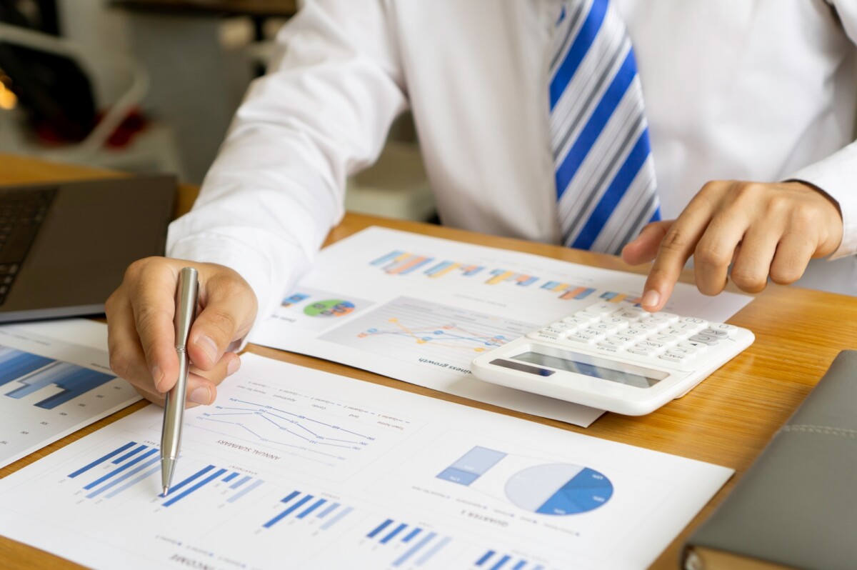 are health insurance premiums tax-deductible for retirees
