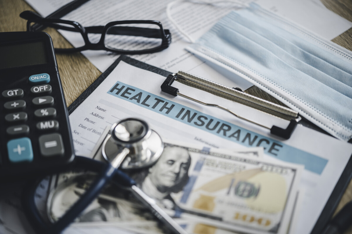 Is obamacare public or private insurance?