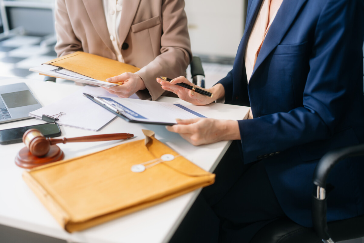 Can You Switch Health Insurance Plans Mid-Year?